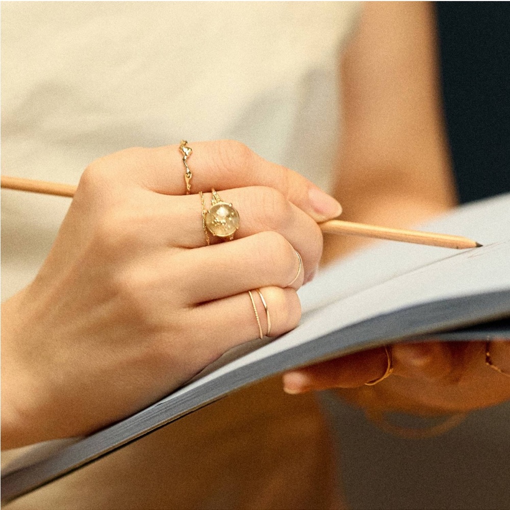 CATBIRD x The Met Cloud Stacking Ring
14k Solid Gold - Picture 7 of 8